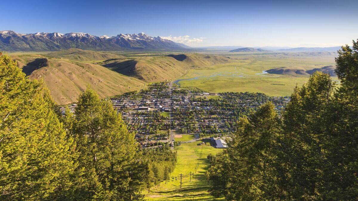 wyoming-business-cityscape