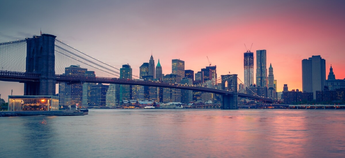 new-york-skyline-with-brooklyn-bridge